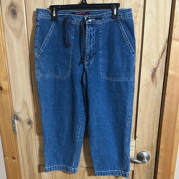 Mountain Lake Jean Company Women’s Denim Capris - Picture 1 of 4